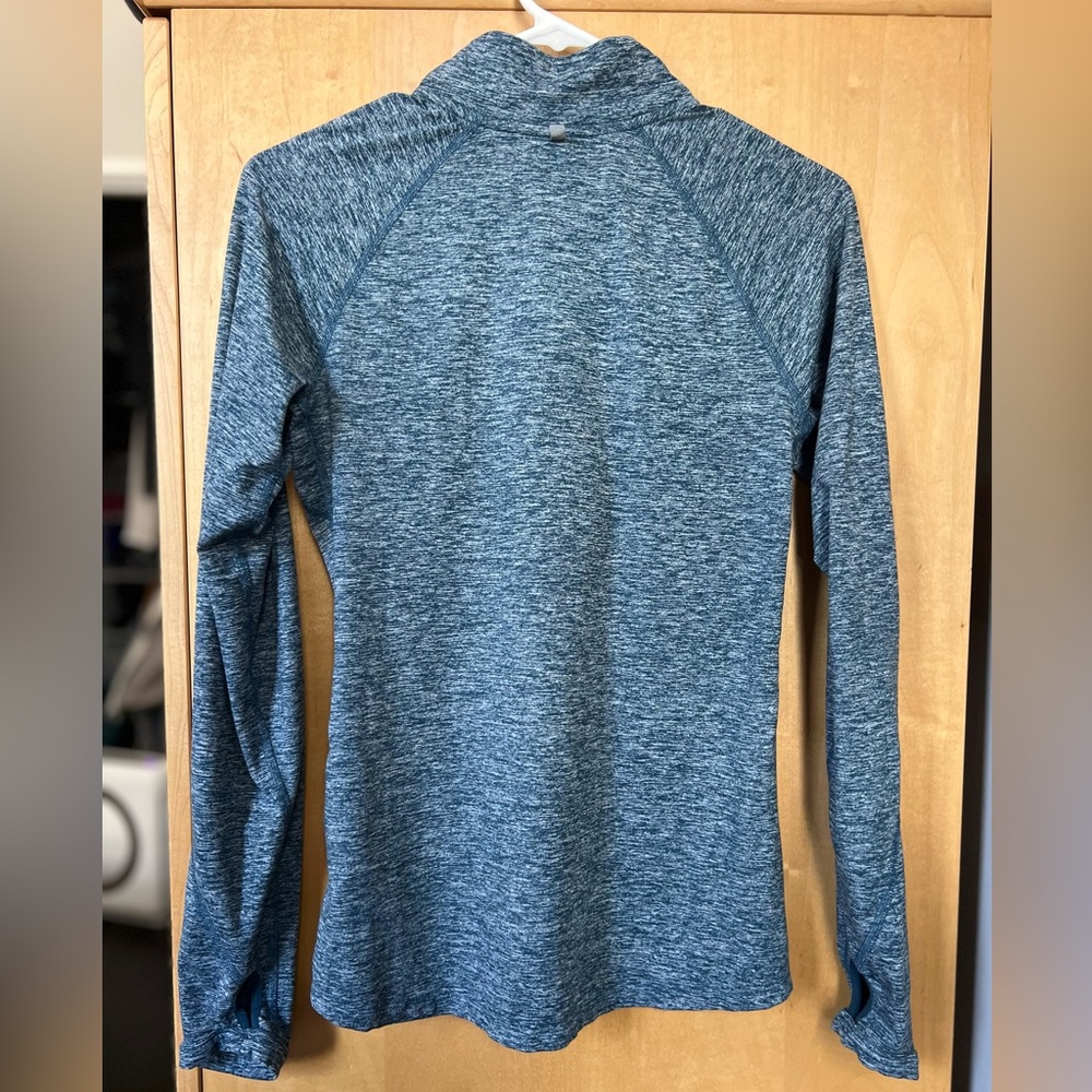 Nike Women's Dri-Fit Element Half Zip Long Sleeve Pullover in Heathered Blue - Picture 3 of 5